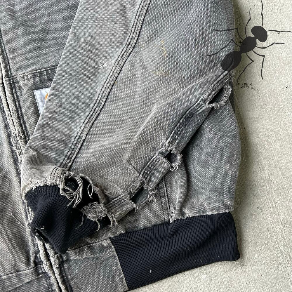 Carhartt faded black thrashed hooded work wear jacket - Picture 3 of 13
